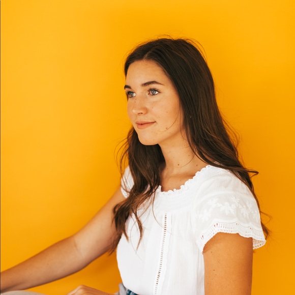 Meet your Posher, Robyn - Picture 3 of 4